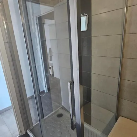 Avec Parking Prive Apartman *
